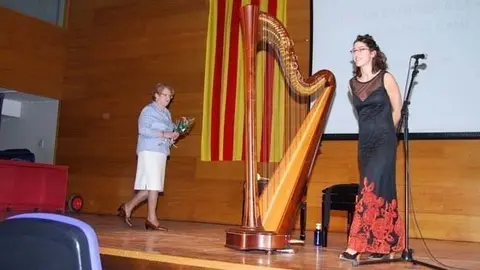 Berta Puigdebasa al final del seu concert a Mollerussa.