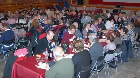 Imatge del dinar de germanor organitzat per l&#39;Ajuntament.