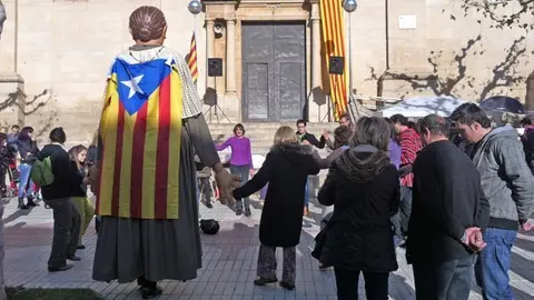 Els actes es van dur a terme a la plaça de l&#39;Església, amb els gegants i grallers.