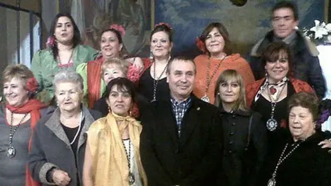 L'alcalde Joan Ramon Sangra i el representants de Capellades.