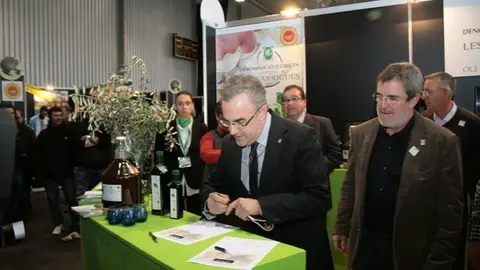 Agermanament DO&#39;s Oli Garrigues i Avellana de Reus.