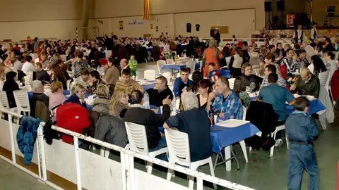 Els veïns de Vila-sasa en van aplegar en el dinar de germanor.