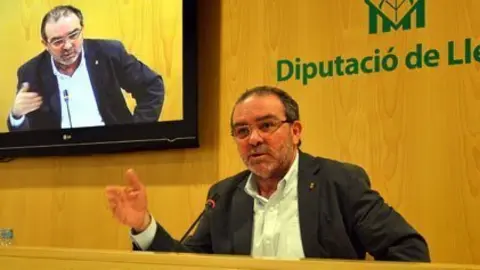 El president de la Diputació Joan Reñé en la roda de premsa.