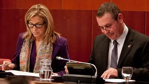 Acte de signatura del conveni a l'Auditori del Palau de la Generalitat.