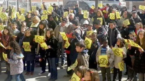 La concentració va tenir lloc al patí el centre.