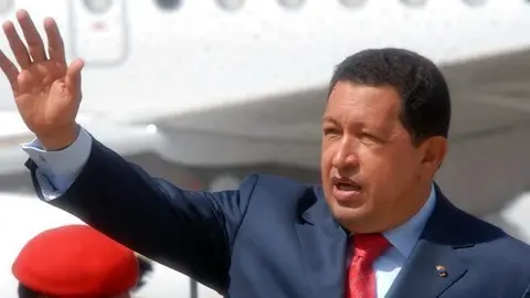 El que va ser president de Venezuela Hugo Chávez.