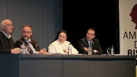 Els ponents que van participar en la presentació.