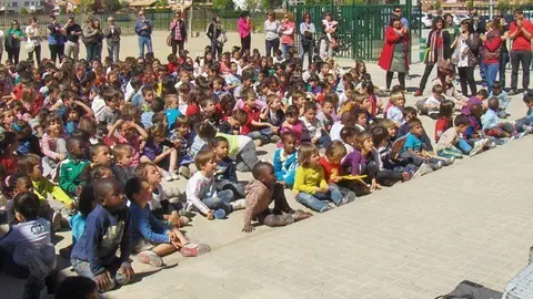 Celebració dels actes de la Diada de Sant Jordi a l&#39;escola Ignasi Peraire