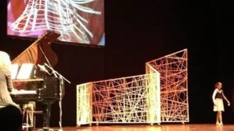 El Teatre Municipal de Balaguer va ser l&#39;escenari de la Trobada.