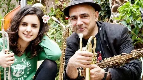 Andrea Motis i el seu mentor Joan Chamorro.
