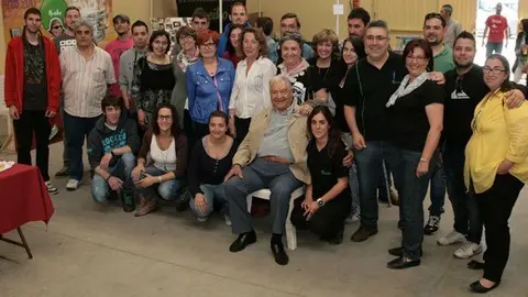 Imatge de les persones que han col·laborat amb Breiko en els 25 anys. 