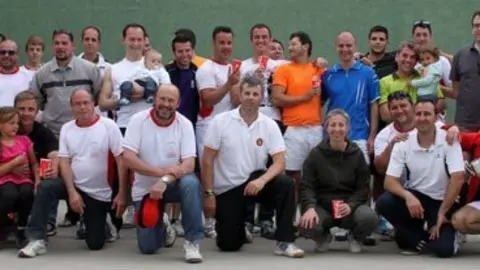 El participants en el Memorial Pepe Capell, organitzadors i autoritats.