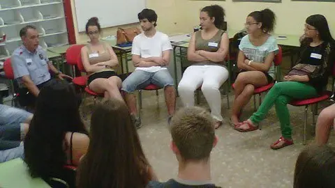 El alumnes van participar en jocs de rol i simulacions de casos reals.