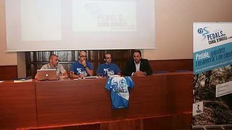 Acte de presentació de la ruta, presidida pel diputat provincial Antoni Villas.