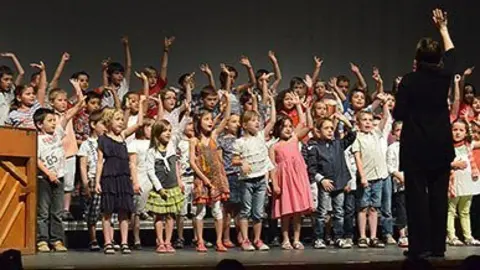 Concert del cor infantil de l'Escola de Música al Teatre de L'Amistat