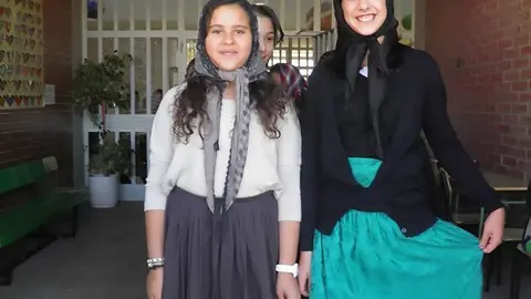 Els alumnes del Pompeu Fabra de Mollerussa es disfressen de castanyeres.