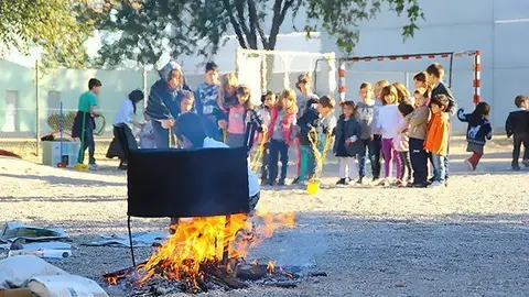 L&#39;escola Mare de Déu de l&#39;Horta celebra la Castanyada