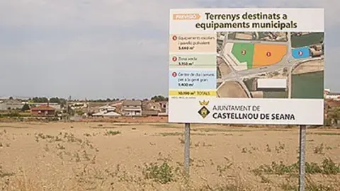 Terrenys en els que esta previst construir el nou centre escolar de Castellnou de Seana.