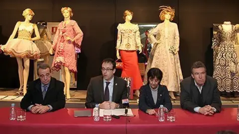 Imatge de la signatura del conveni amb el Comú d'Andorra la Vella el 2012.