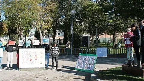 Els joves de l&#39;EJI van participar en l&#39;acte amb la lectura del manifest.