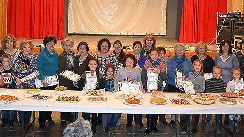 Els participants en la setena Mostra gastronòmica de Sidamon.