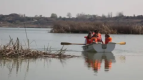 Les passejades en barca continuen essent un dels tractius turístics de l'Estany