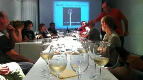 tast de vins del Celler de Tomàs Cusiné del Vilosell.