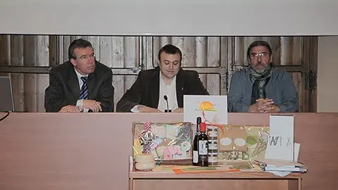 Pérez, Babarich i Vallès van presentar la imatge corporativa del Turisme del Pla.