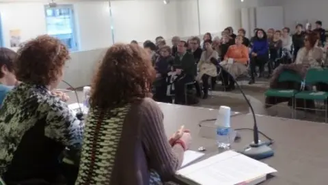 Taula rodona Dia de la Dona