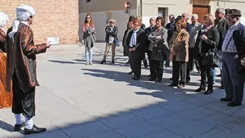 El primer grup que ha pogut seguir la Ruta 1714 al Poal.