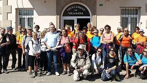 L'alcalde Joan Ramon Sangrà rep als pelegrins de Terrassa.