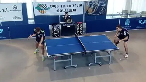 Imatge de la competició entre Noguera i Pla d'Urgell de tennis taula.