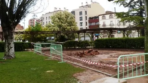 Nou parc infantil al Terrall