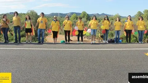Imatge de la Gigafoto de la gent de les Garrigues a la Via Catalana