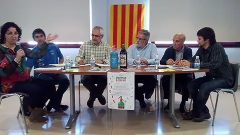 Els participants en el Vermut Literari, Bonet, Suau, Monge i Garrofé.