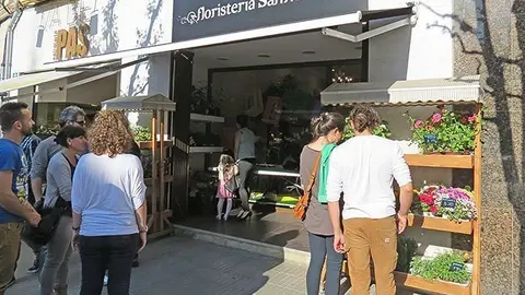 Floristeria Sanmartí amplia les seves instal·lacions a la plaça Manuel Beltrand.