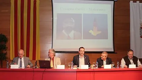 Pagés, Lladonosa, Solsona, Gallart, i Mestre presenten el llibre.