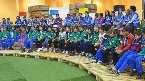 L&#39;escriptor Rodolfo del Hoyo inaugura les activitats del Salo del LLibre Infantil i Juvenil.