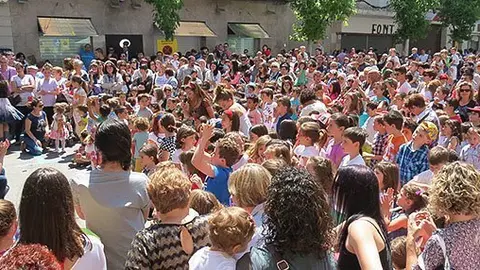 Les activitats infantils a la plaça Manuel Bertrand, en la Festa Major de Mollerussa.