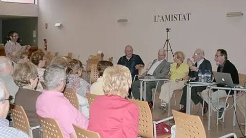 Acte de presentació de l'audiovisual sobre la Memòria Oral de Mollerussa.