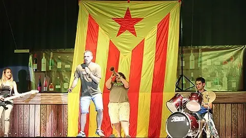 Imatge d'una de les actuacions de l'Escala en Hi.Fi de Golmés i sopar solidari.