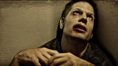 Robert Gracia en una performance del projecte &#34;Nosferatu: El origen&#34;