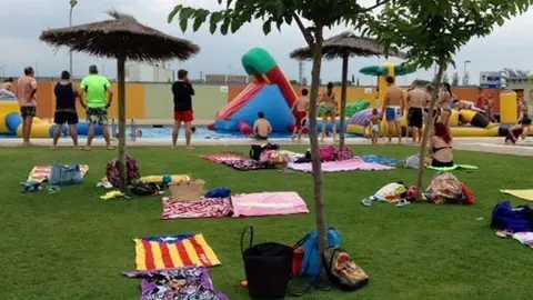 Imatge de les atraccions de la Festa de l'aigua a les piscines de Castellnou de Seana.