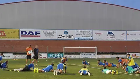 Adrià Gabernet dirigeix el primer entrenament de la nova temporada.