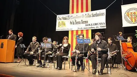 Imatge de la quinzena edició de la Nit de la Sardana, Mollerussa 2009.
