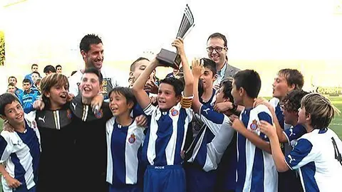 El RCE Espanyol es va proclamar campió de la tercera edició del torneig.