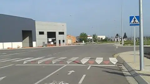 Imatge del polígon industrial del Plau on es va produir el robatori.