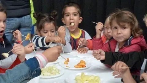 Campanya Menja fruita a les Borges