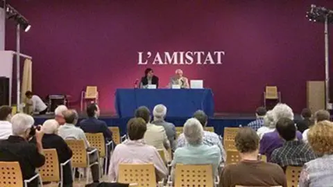 Les cinquenes Jornades d'Estudis Comarcals es van celebrar al Complex de l'Amistat.