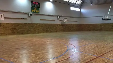 Imatge del nou parquet instal·lat al pavelló de Bellvís.